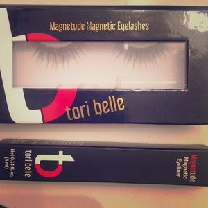 Tori belle magnetic eyelashes and eyeliner